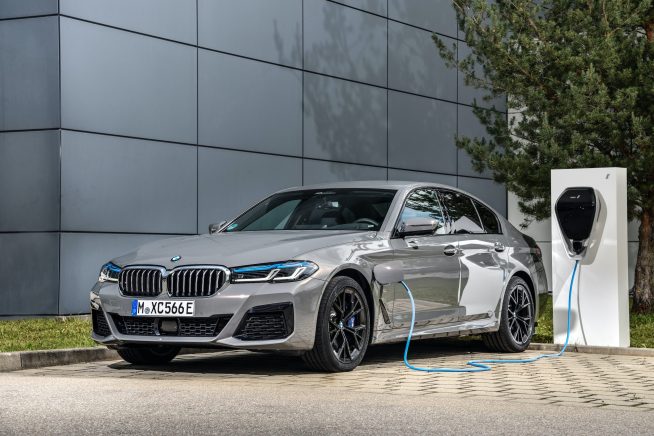BMW 545e xDrive 059