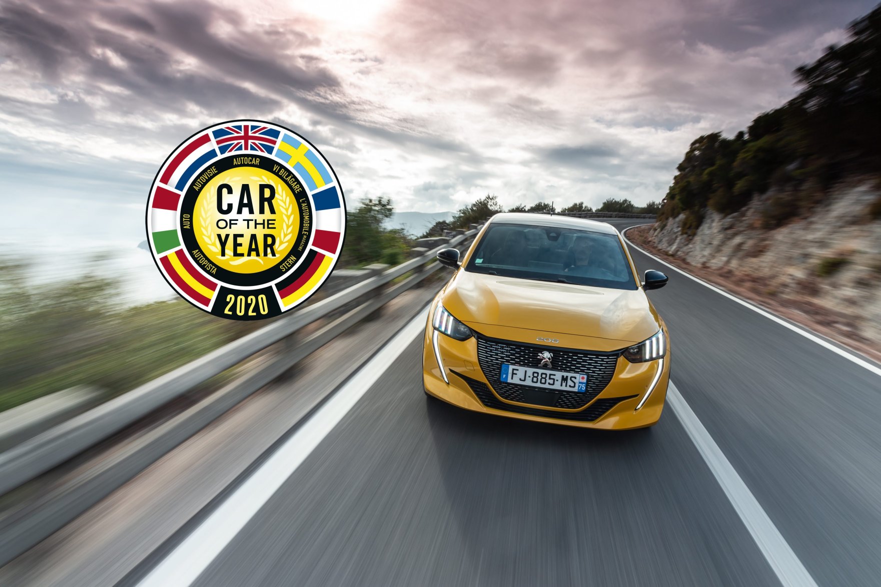PEUGEOT_208_GTLine_Yellow