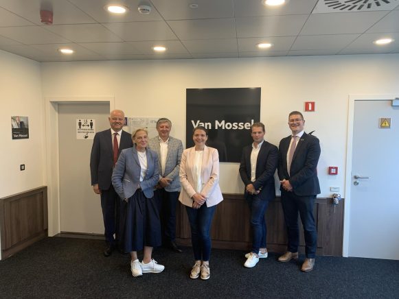 vanmosseldevoscapoen