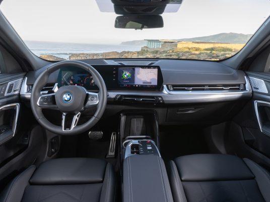 bmw ix2 xdrive intérieur_LD