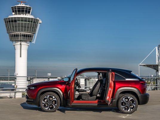 mazda_mx-30_r-ev_2023_ONBOARD DOOR