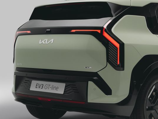 kia-ev3-gtline-aventurinegreen-detail-digital-1920x1080-003