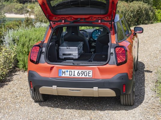 mini-aceman-se-04-20_10_ld