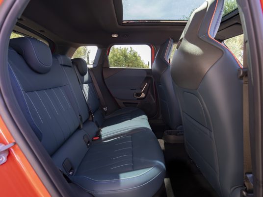 mini-aceman-se-04-20_8_ld