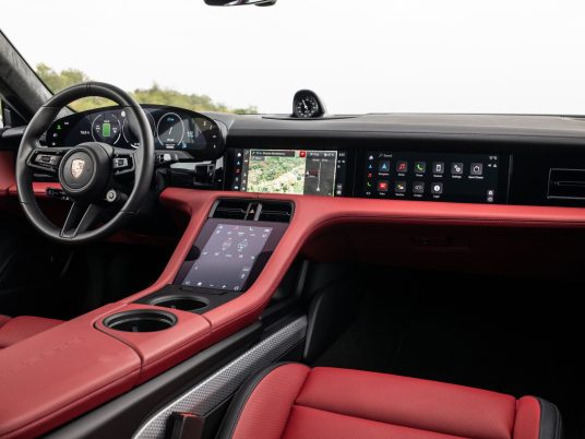 Tableau de bord Taycan 4S