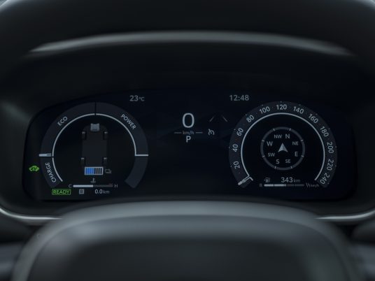 Toyota Corolla Cross Hybrid DETAIL_001