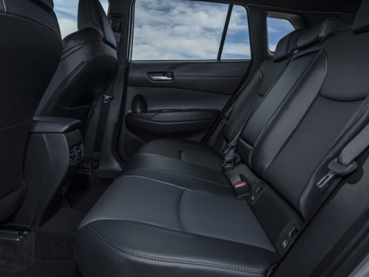 Toyota Corolla Cross Hybrid DETAIL_004