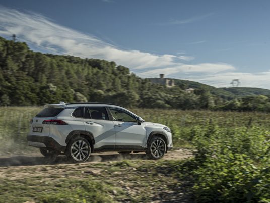 Toyota Corolla Cross Hybrid DYNAMIC_034