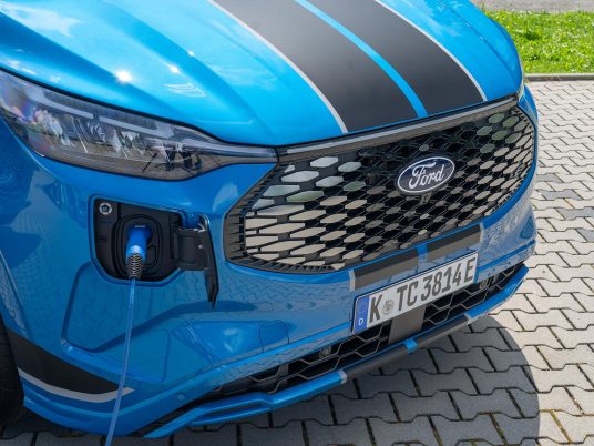 Custom_Sport_Van_L1H1_Digital_Aqua_Blue_081-LOW