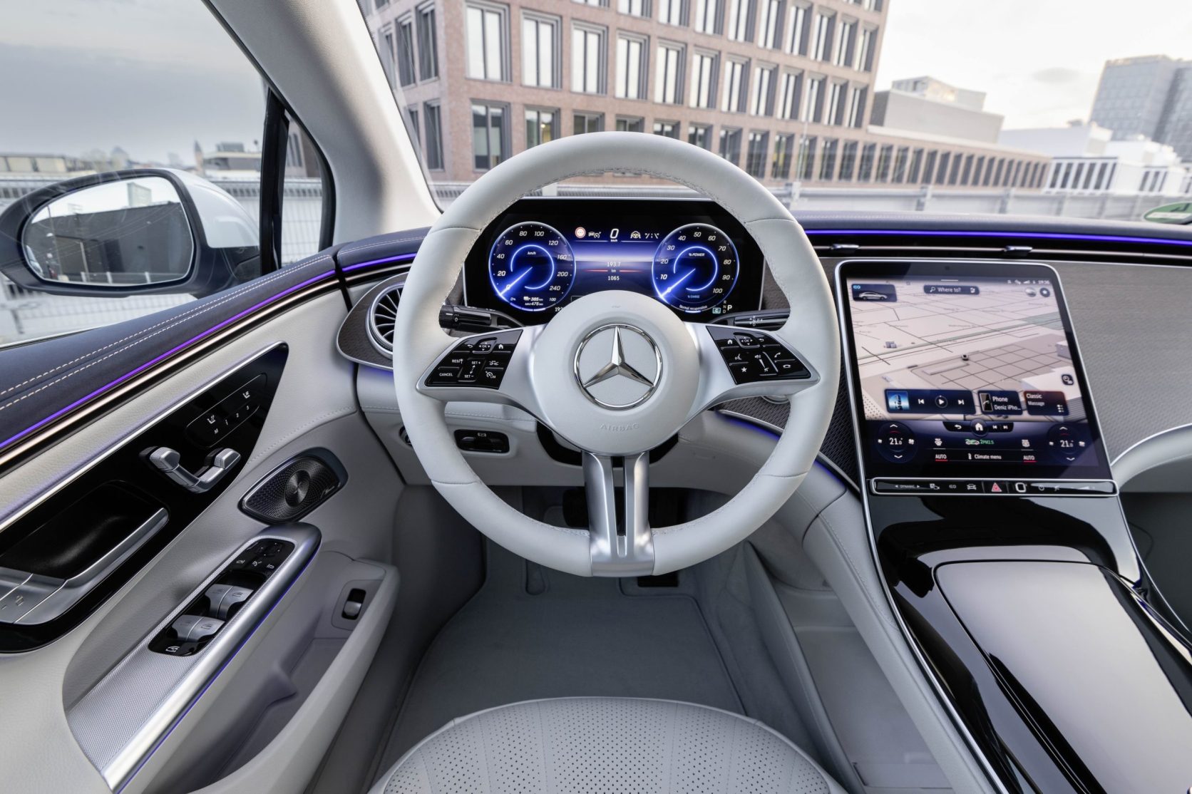 Mercedes-Benz EQE 350+ Electric Art (Stromverbrauch kombiniert (WLTP): 18,7-15,9 kWh/100 km; CO2-Emissionen kombiniert (WLTP): 0 g/km); Exterieur: Opalithweiß; Interieur: Gelb Helios/Weiß;Stromverbrauch kombiniert (WLTP): 18,7-15,9 kWh/100 km; CO2-Emissionen kombiniert (WLTP): 0 g/km* Mercedes-Benz EQE 350 Electric Art (combined electrical consumption (WLTP): 18,7-15,9 kWh/100 km; combined CO2 emissions (WLTP): 0 g/km); Exterior: opalite white, Interior: yellow helios/white;Combined electrical consumption (WLTP): 18,7-15,9 kWh/100 km; combined CO2 emissions (WLTP): 0 g/km