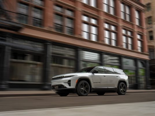 2024 Jeep® Wagoneer S Launch Edition