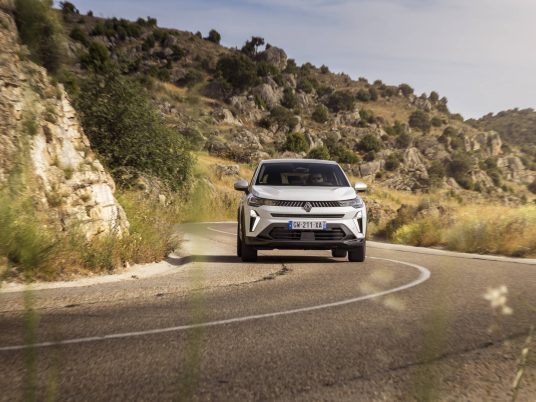 Nouveau Renault Captur E-Tech full hybrid 145 - Techno Blanc Nacre (11)