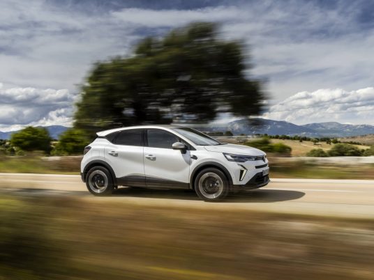Nouveau Renault Captur E-Tech full hybrid 145 - Techno Blanc Nacre (13)