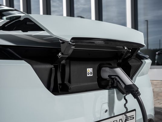 Omoda_E5_high_020 kopie_ld