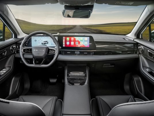 Omoda_E5_high_036 kopie_ld