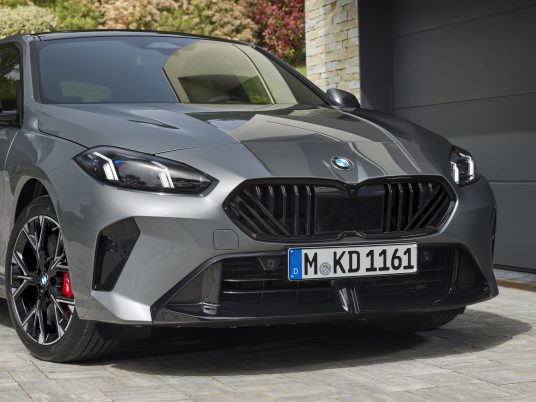 P90550863_highRes_the-all-new-bmw-1-se