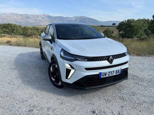 renault-Captur-2024-4