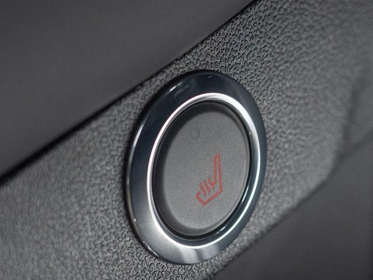 FordTourneoCustom_Active_Artisan_Red_39-LOW