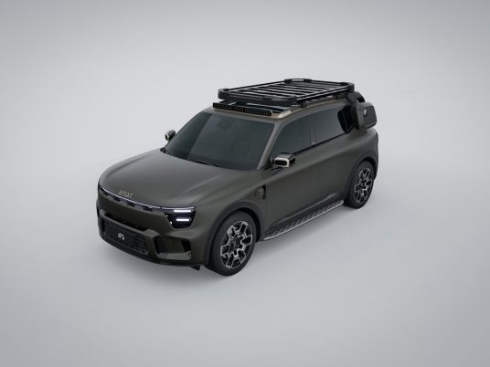 08_smart_hashtag5_Edition_Pure-Car_Studio_sRGB_3x2_ld