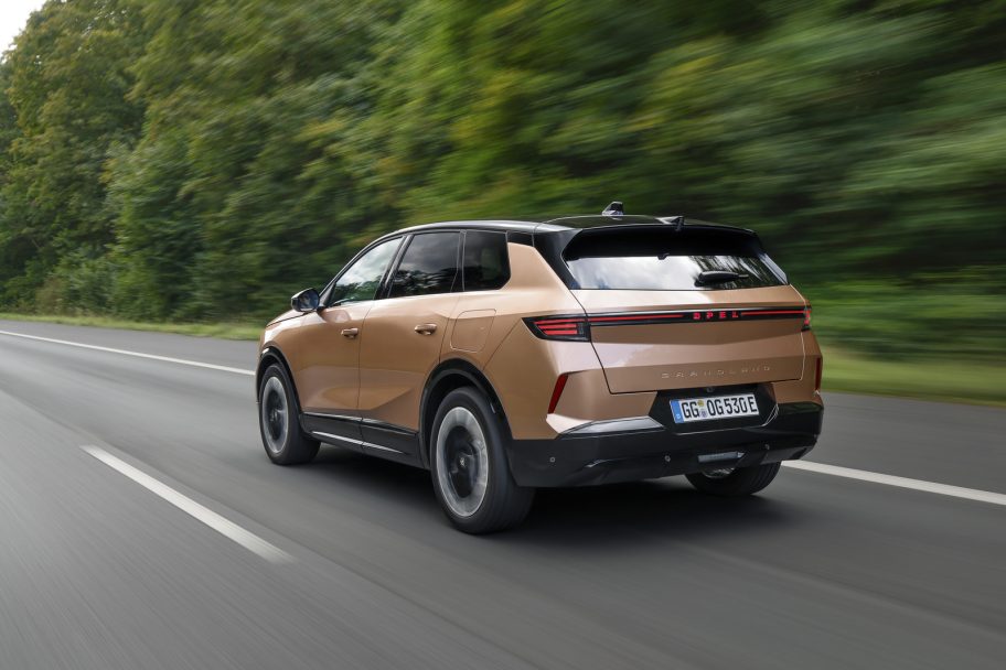 06_Opel_526357