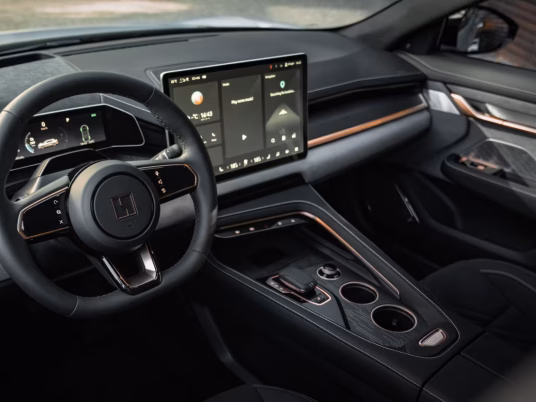 1713862312-zeekr001_interior2_tabpad