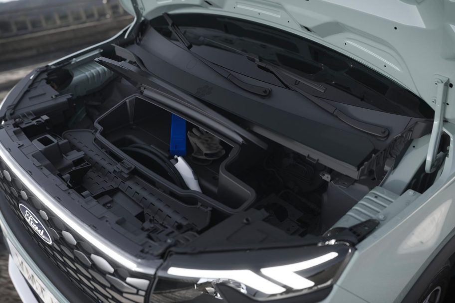 2023_FORD_E-Tourneo-Courier_Active_10-LOW
