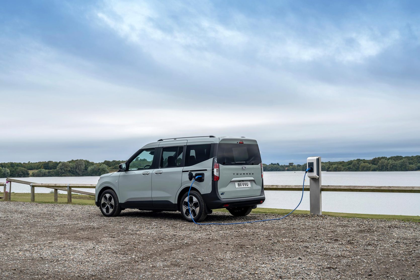 2024_FORD_E-Tourneo_Courier_23-LOW