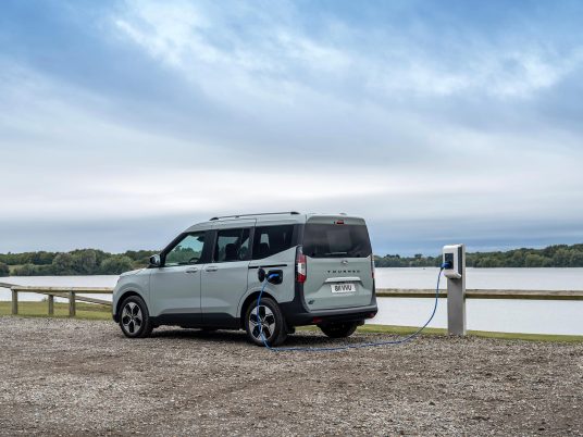 2024_FORD_E-Tourneo_Courier_23-LOW