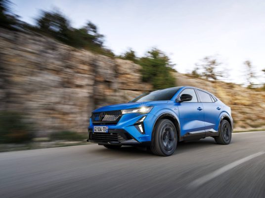 Renault Rafale E-Tech 4x4 Plug-In Hybrid 300