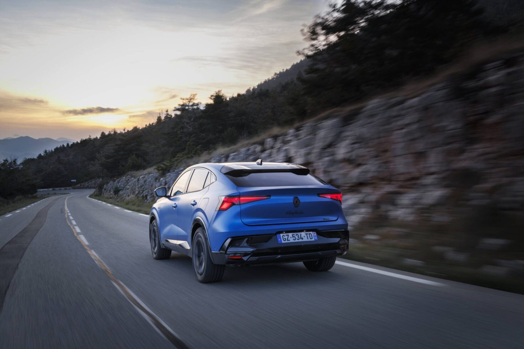 Renault Rafale E-Tech 4x4 Plug-In Hybrid 300