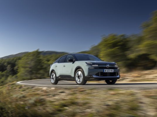 Citroen-C4-Hybride-Max-006_ld