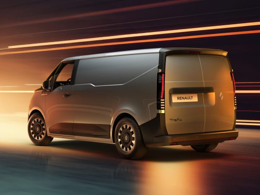 Trafic E-Tech electric (6)