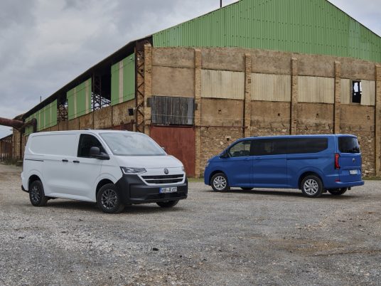 VW_Transporter_-11