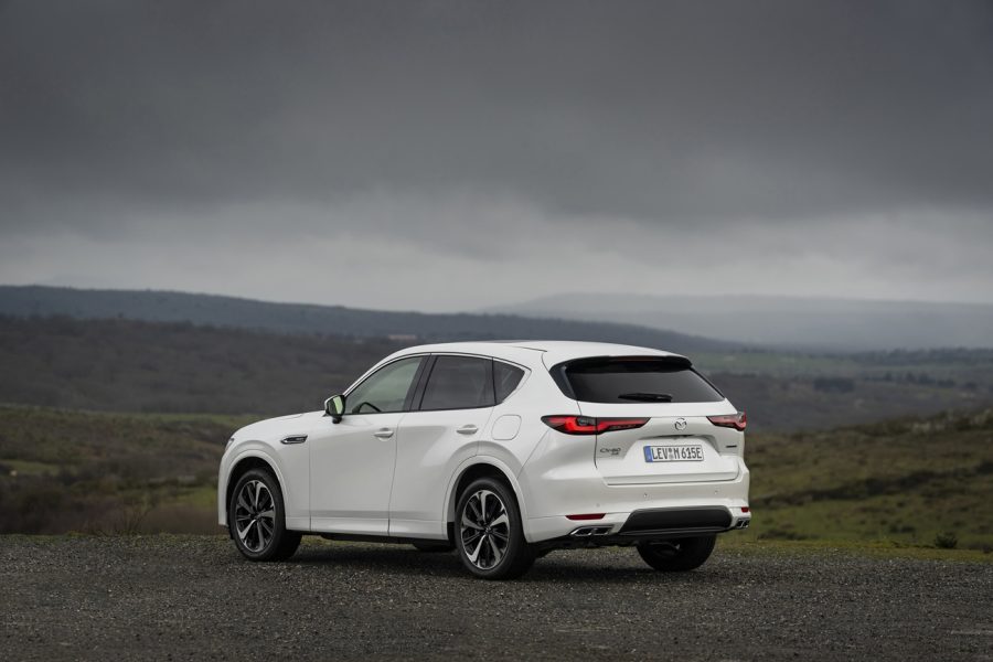 mazda cx60 achteraanzicht
