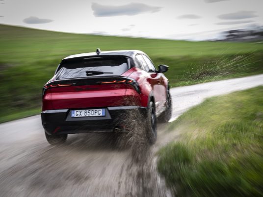 Alfa Romeo Junior Q4 (Brera RED) (11)