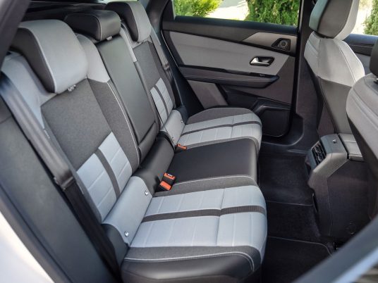 Opel Grandland PHEV 11