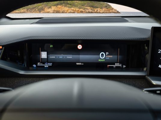 Opel Grandland PHEV 6