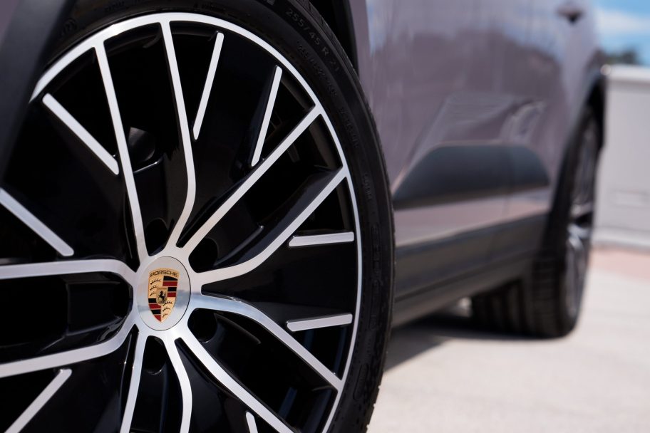Porsche Macan 4