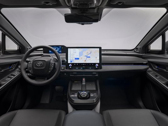 Toyota-BZ4X_-1