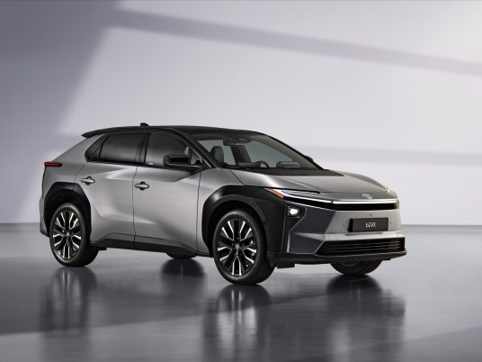Toyota-BZ4X_-2