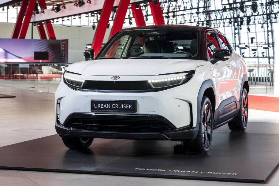 Toyota-Urban-cruiser--3