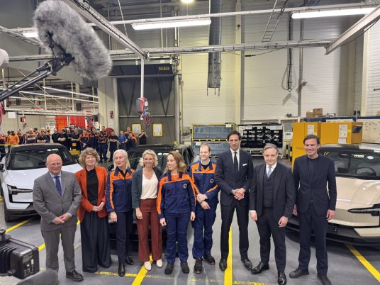 Bart-De_Wever-Volvo-Gand-10