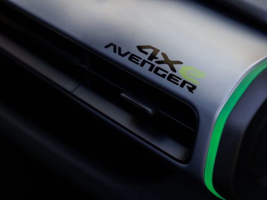 Jeep_avenger_4Xe-8