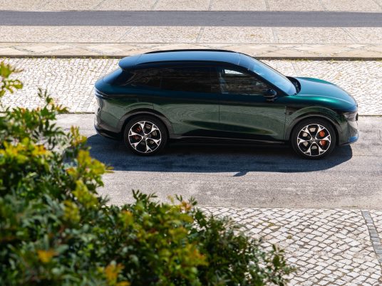 Zeekr_7X_Forest Green_008