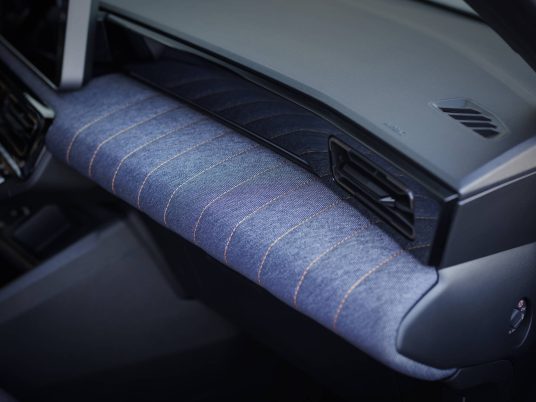 Renault 4 image bank media Test-Drive, on April 28th 2025 at Lisbonne, Portugal - Photo Clément Choulot / DPPI