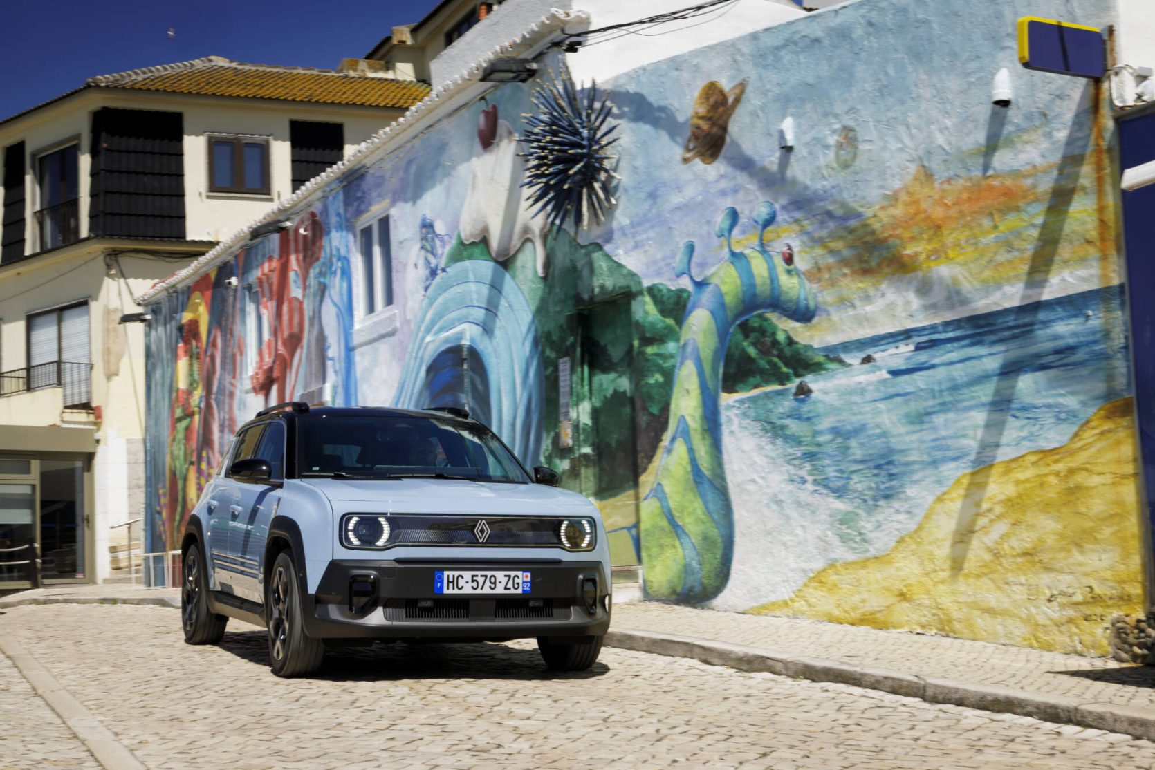 Renault 4 image bank media Test-Drive, on April 28th 2025 at Lisbonne, Portugal - Photo Clément Choulot / DPPI