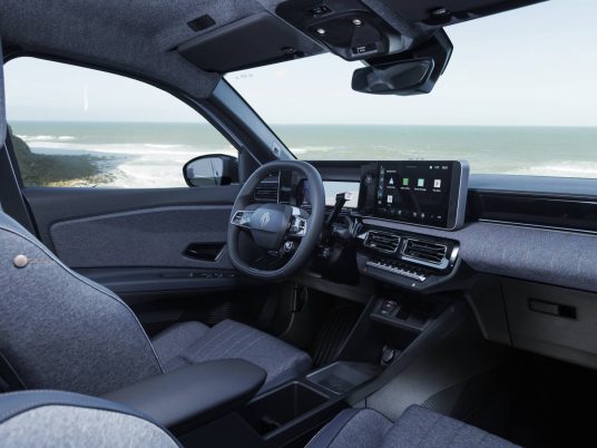 Renault 4 image bank media Test-Drive, on April 28th 2025 at Lisbonne, Portugal - Photo Clément Choulot / DPPI