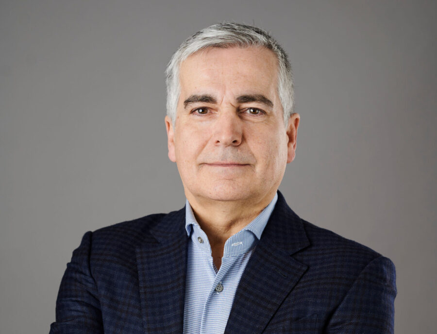 Interview Bart Jacobs, Head of Sales EV Charging Solutions TotalEnergies: “De juiste partner kiezen kan laadkosten met de helft verminderen.”