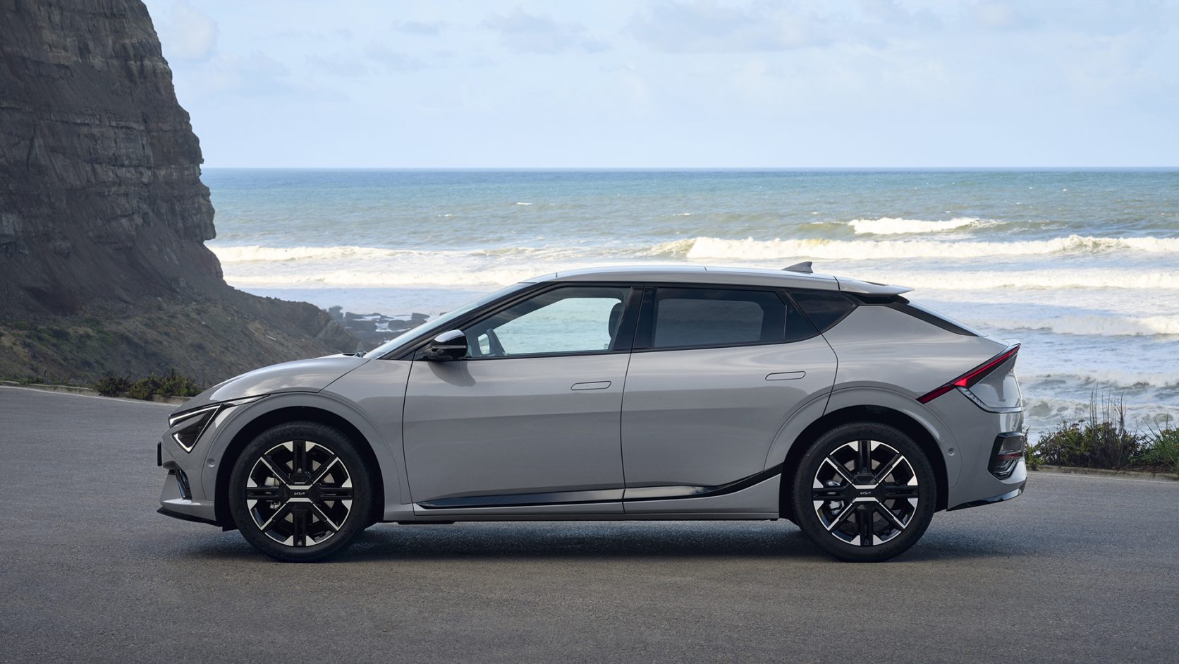 kia-new-ev6-gtline-my25-wolf-grey-static-digital-1920x1080-003