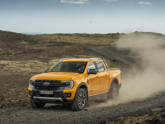 Wildtrak_PHEV_122JPG